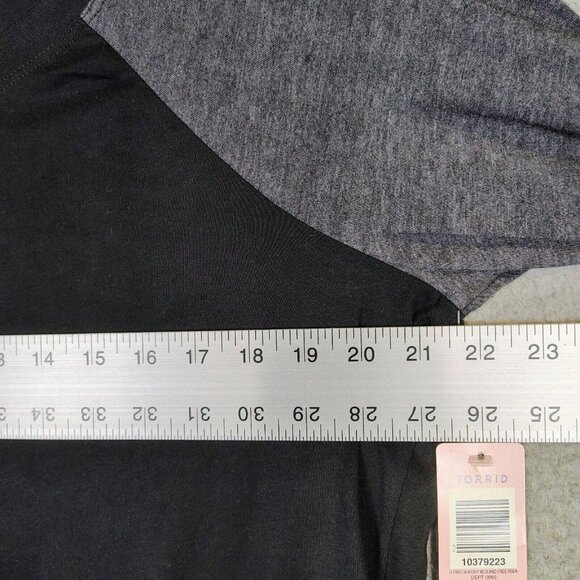 Torrid T-Shirt Womens 1 Black Gray Wild And Free Graphic Print Raglan Sleeve NWT - Picture 10 of 10